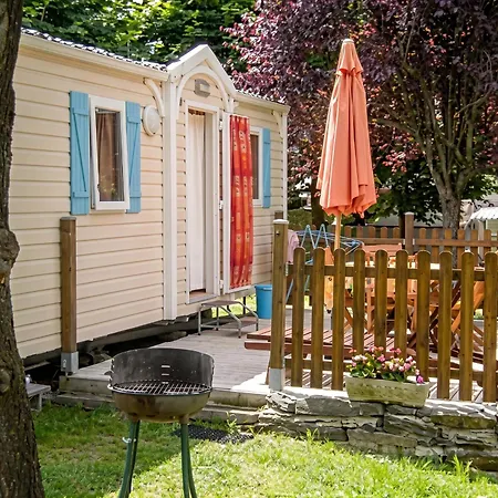 A Avec Terrasse Et Vue Montagne Ferienhaus *